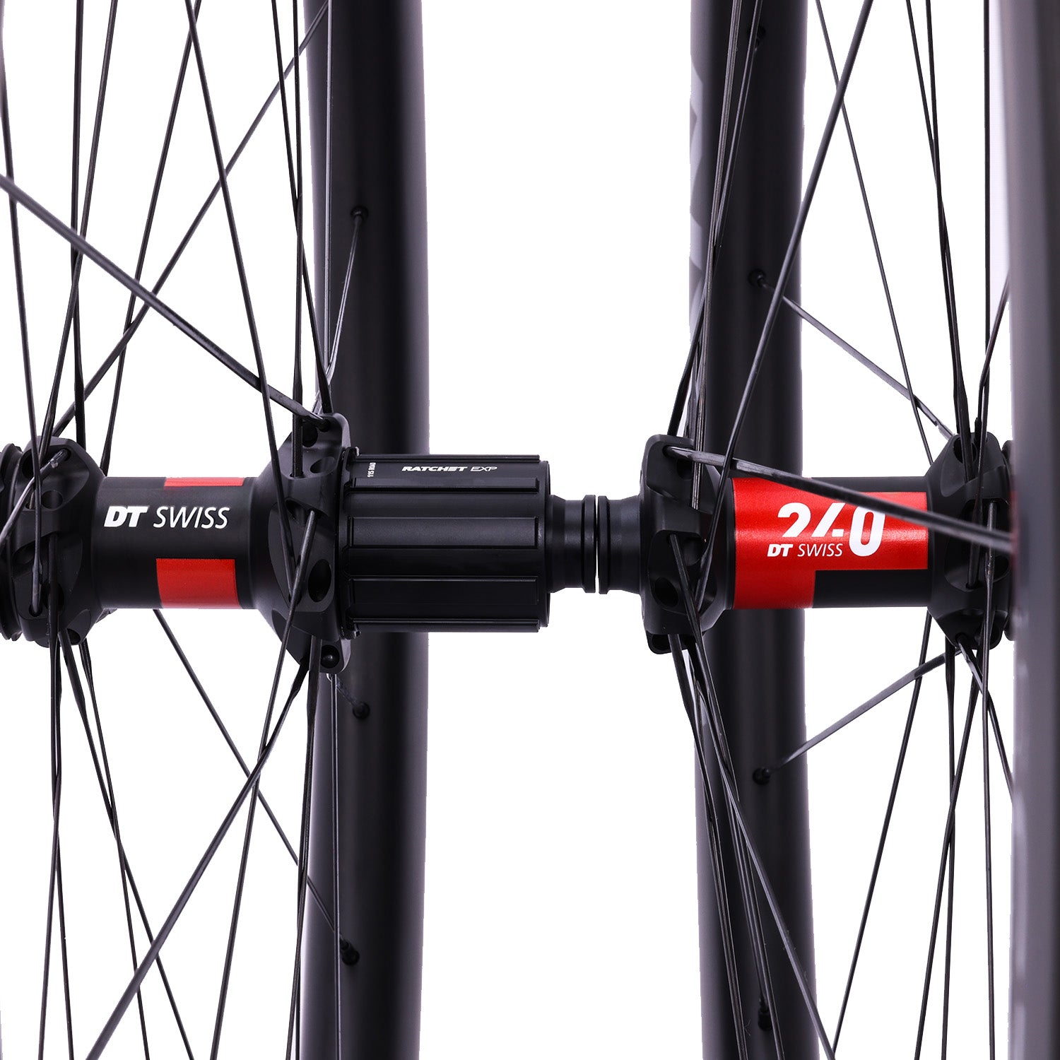 ICAN 700C G25 SL gravel wheels with DT Swiss hubs